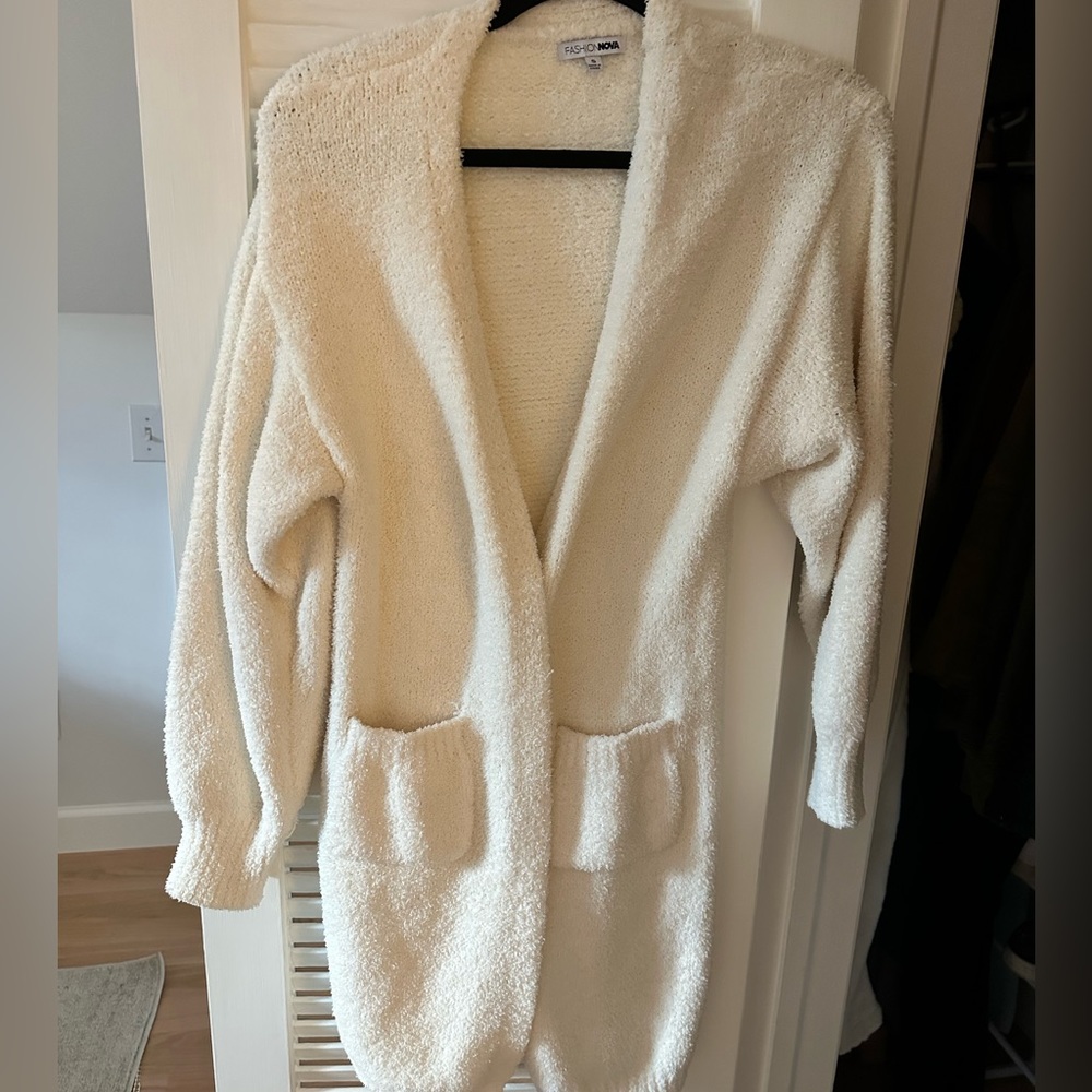 Fashion Nova plush cardigan with pockets